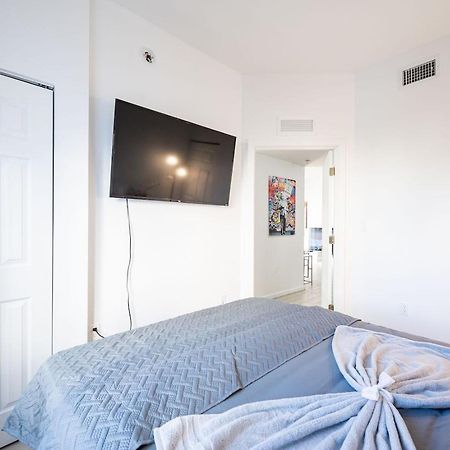 Subtle 2 Bed In Edgewater Downtown With Free Parking Leilighet Miami Eksteriør bilde