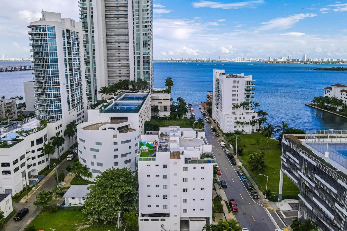 Subtle 2 Bed In Edgewater Downtown With Free Parking Leilighet Miami Eksteriør bilde