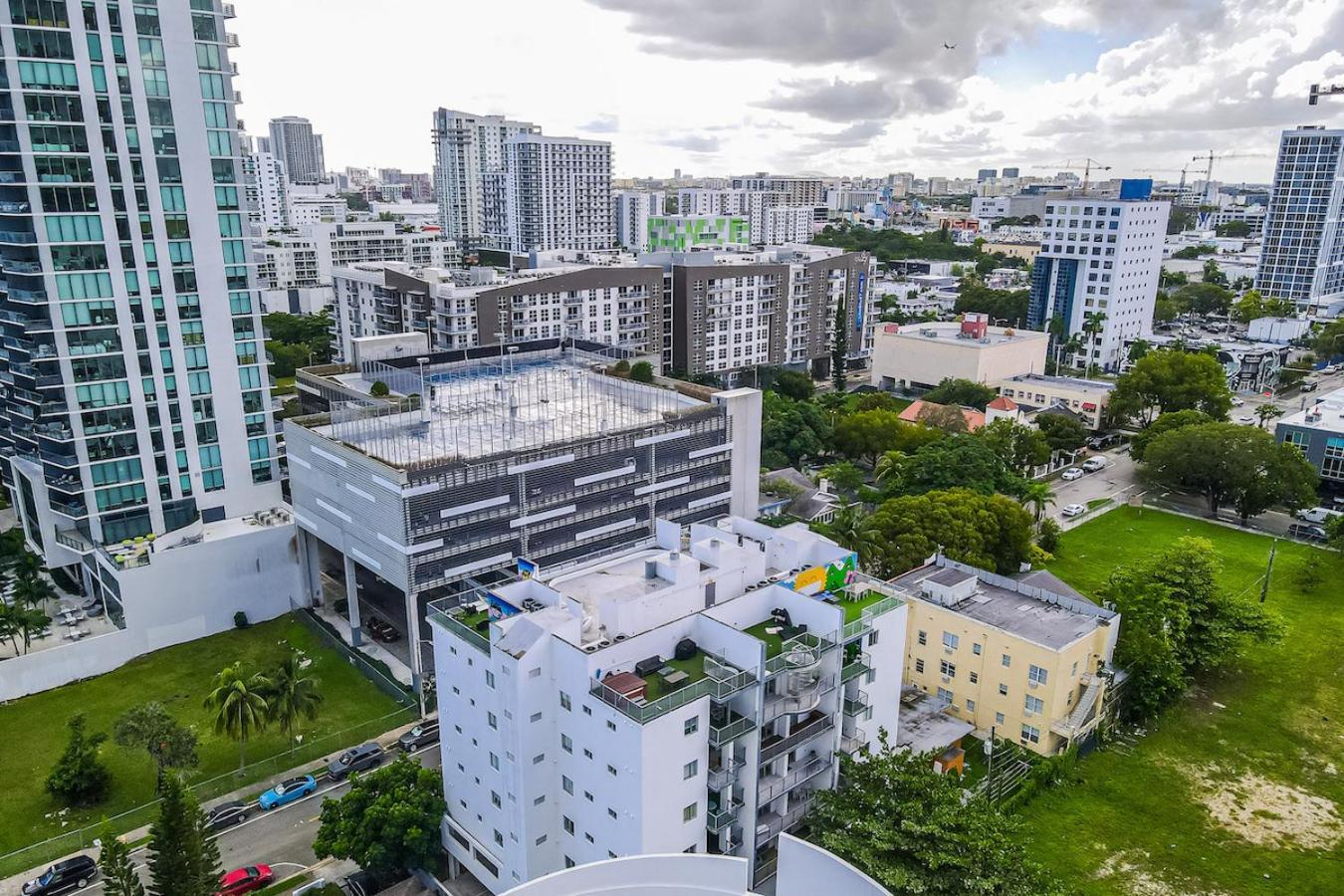 Subtle 2 Bed In Edgewater Downtown With Free Parking Leilighet Miami Eksteriør bilde